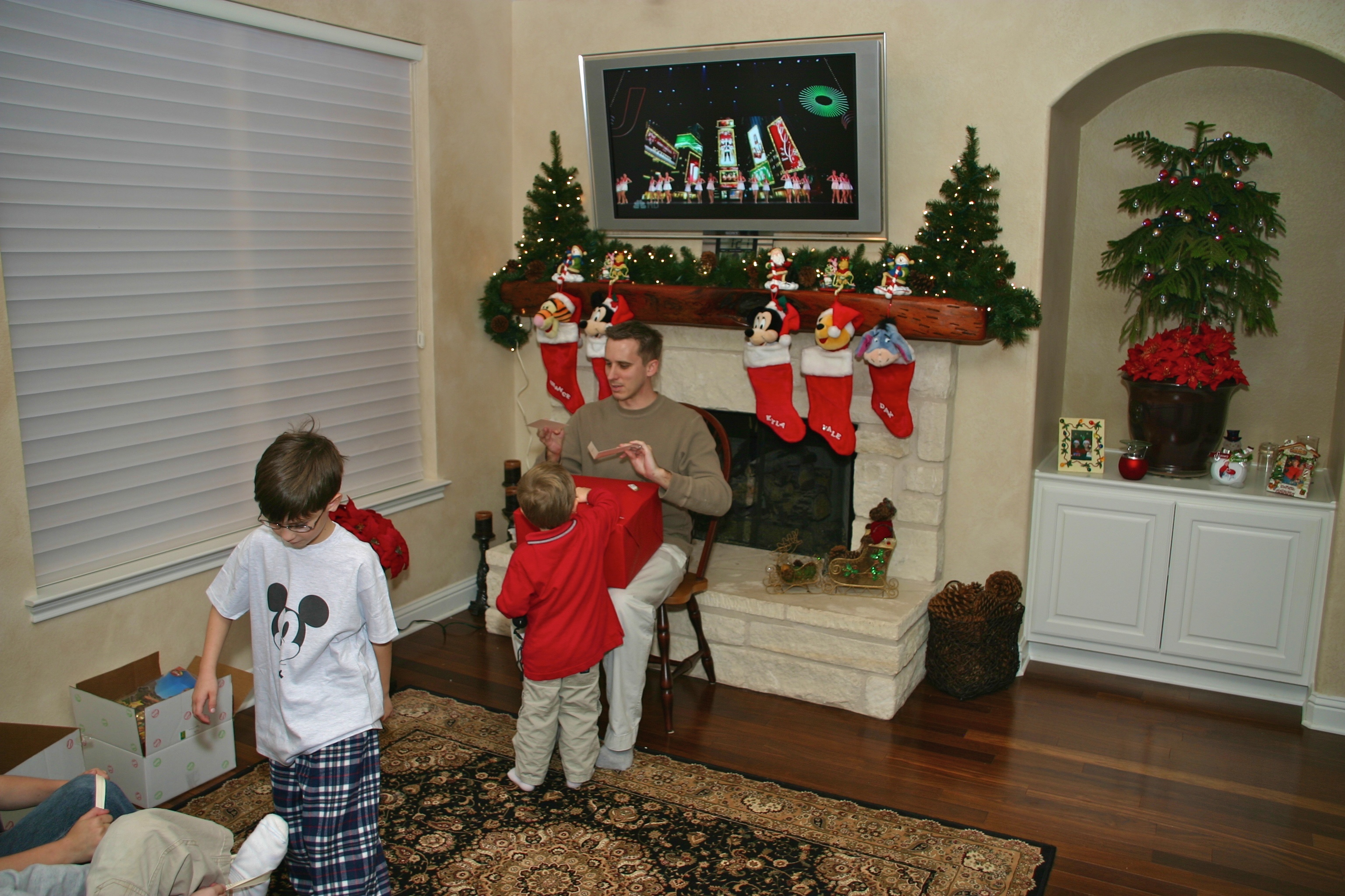 2007-12-24 Christmas Eve J&J60.jpg